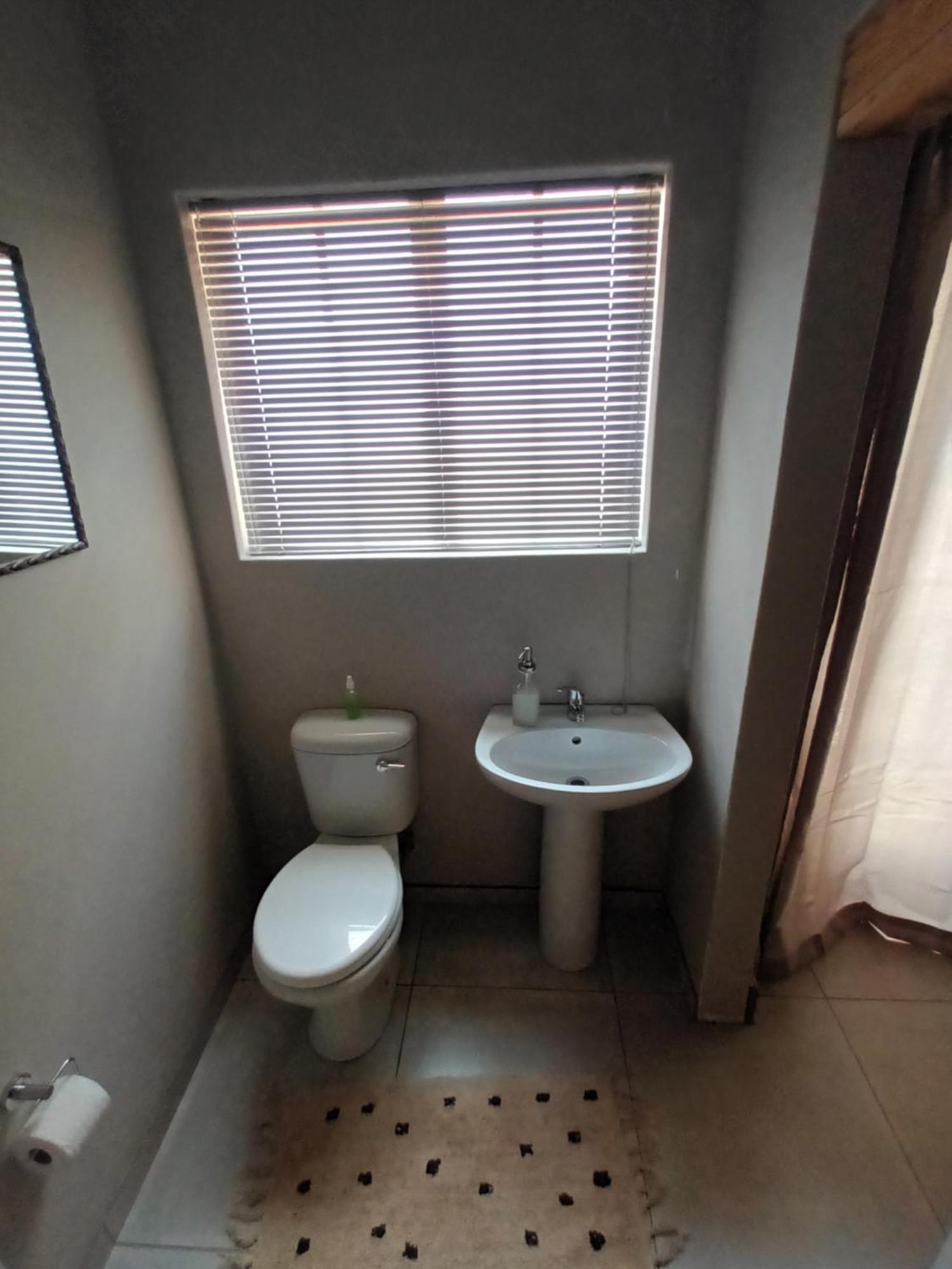 Featherhouse Colesberg Room photo